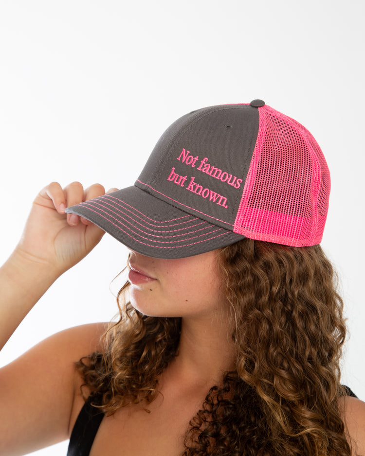 TRUCKER HAT - PINK